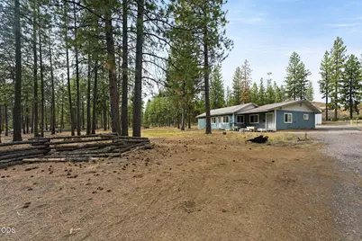 19202 Cherokee Road, Bend, OR 97702 - Photo 4