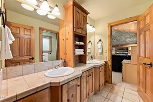 18211 Oregon Loop, Sunriver, OR 97707 - Photo 36