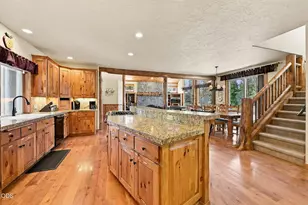 18211 Oregon Loop, Sunriver, OR 97707 - Photo 14