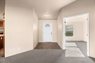 2318 Lara Ln, Central Point, OR 97502 - Photo 10