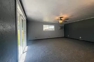 1570 Sleepy Hollow Loop, Grants Pass, OR 97527 - Photo 12