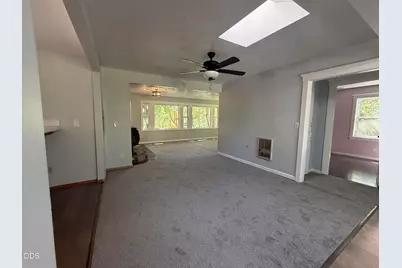 1570 Sleepy Hollow Loop, Grants Pass, OR 97527 - Photo 4