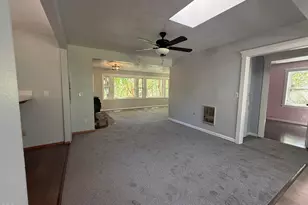 1570 Sleepy Hollow Loop, Grants Pass, OR 97527 - Photo 4