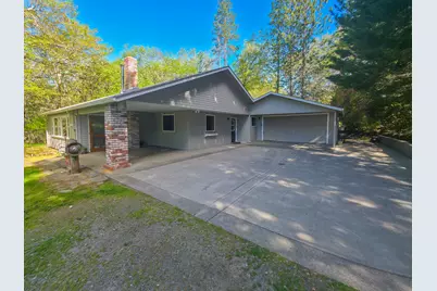 1570 Sleepy Hollow Loop, Grants Pass, OR 97527 - Photo 16