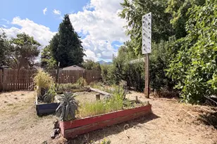 400 Wagner Creek Rd, Talent, OR 97540 - Photo 32