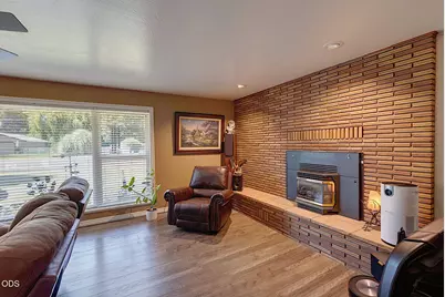 55 Lloyellen Drive, Rogue River, OR 97537 - Photo 14