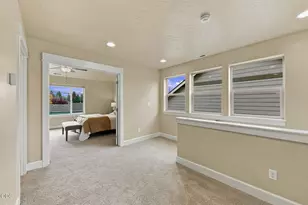 20597 SE Gemstone Ave, Bend, OR 97702 - Photo 36