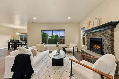 20597 SE Gemstone Avenue, Bend, OR 97702 - Photo 4