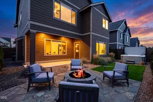 20597 SE Gemstone Ave, Bend, OR 97702 - Photo 2