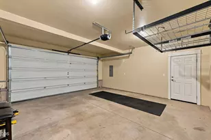 20597 SE Gemstone Ave, Bend, OR 97702 - Photo 38