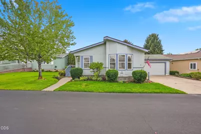 1188 NE 27th Street #34, Bend, OR 97701 - Photo 2