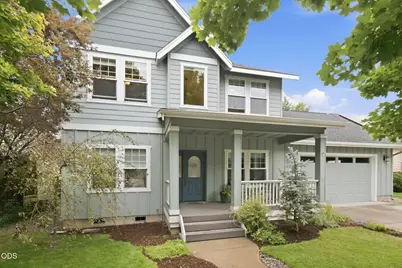 63082 Layton Avenue, Bend, OR 97701 - Photo 2