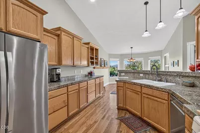 89 Skyhawk Drive, Eagle Point, OR 97524 - Photo 14