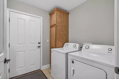 89 Skyhawk Drive, Eagle Point, OR 97524 - Photo 30