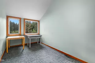 70945 Meadow Grass Cir, Black Butte Ranch, OR 97759 - Photo 28