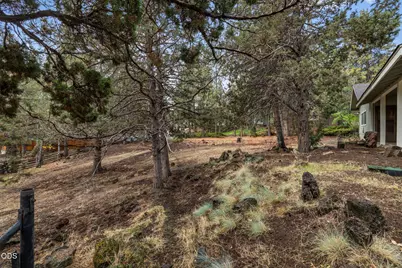 61180 Tapadera Street, Bend, OR 97702 - Photo 28