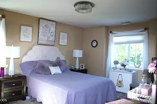 640 Carriage Ln, Jacksonville, OR 97530 - Photo 16