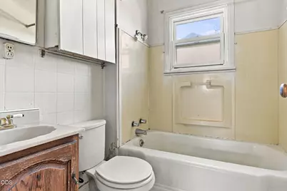 121 Elk Street, Medford, OR 97501 - Photo 14