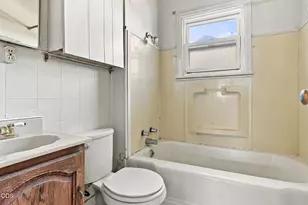 121 Elk St, Medford, OR 97501 - Photo 14