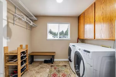20314 Rae Road, Bend, OR 97702 - Photo 12