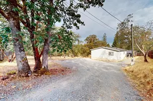 1216 Summit Loop, Grants Pass, OR 97527 - Photo 22