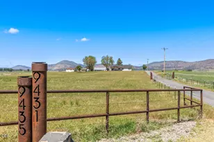 9431 Hill Rd, Klamath Falls, OR 97603 - Photo 4