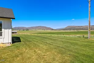 9431 Hill Rd, Klamath Falls, OR 97603 - Photo 54