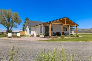 9431 Hill Rd, Klamath Falls, OR 97603 - Photo 48