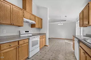 1911 Layla Dr, Medford, OR 97501 - Photo 16