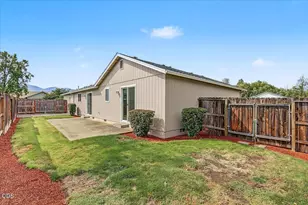 1911 Layla Dr, Medford, OR 97501 - Photo 30