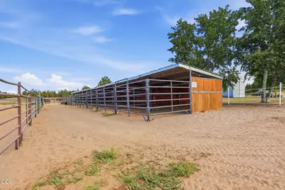 23525 Bear Creek Road, Bend, OR 97701 - Photo 20