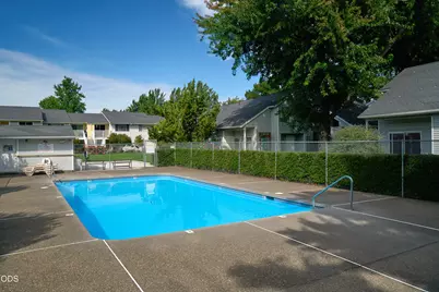 2101 Poplar Drive #80, Medford, OR 97504 - Photo 20
