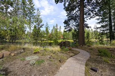 56222 Solar Drive, Bend, OR 97707 - Photo 38