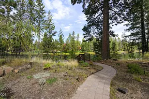 56222 Solar Dr, Bend, OR 97707 - Photo 38