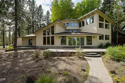 56222 Solar Drive, Bend, OR 97707 - Photo 2