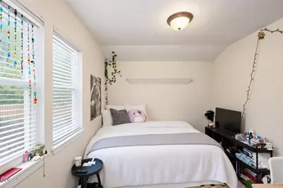 1345 NW Jacksonville Avenue, Bend, OR 97703 - Photo 16