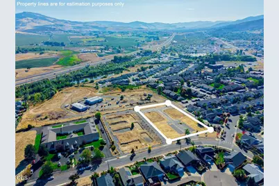 220 Suncrest Road, Talent, OR 97540 - Photo 10
