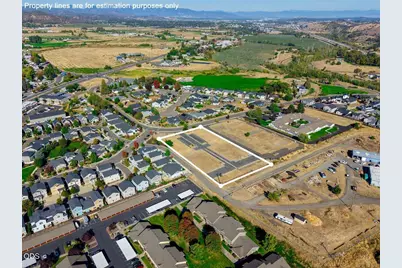 220 Suncrest Road, Talent, OR 97540 - Photo 6