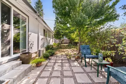 526 Bessie Street, Medford, OR 97504 - Photo 16