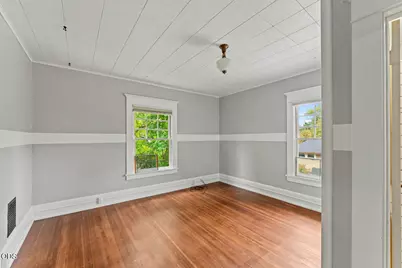 612 NW 3rd Street, Grants Pass, OR 97526 - Photo 18