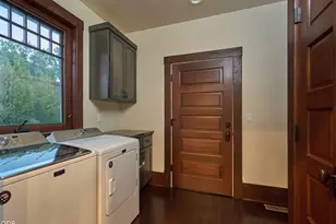 1068 E Main St, Ashland, OR 97520 - Photo 64