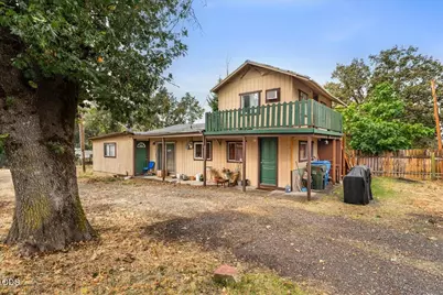 10483 Blackwell Road, Central Point, OR 97502 - Photo 1