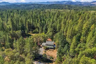 300 Vannoy Creek Rd, Grants Pass, OR 97526 - Photo 42