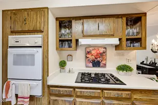 1055 N 5th St, Jacksonville, OR 97530 - Photo 20