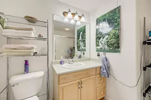 120 Nadine Ln, Central Point, OR 97502 - Photo 22