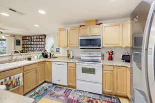 120 Nadine Ln, Central Point, OR 97502 - Photo 18