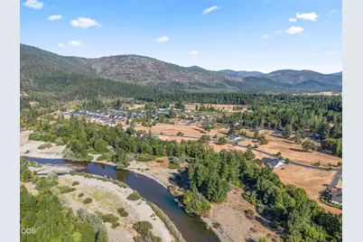 597 E Forks Circle #21, Cave Junction, OR 97523 - Photo 20
