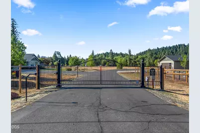 597 E Forks Circle #21, Cave Junction, OR 97523 - Photo 22