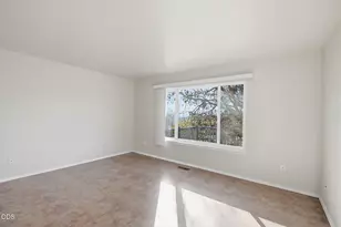 1802 NE Beacon Dr, Grants Pass, OR 97526 - Photo 14