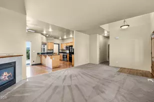 1806 NW Ivy Ave, Redmond, OR 97756 - Photo 8